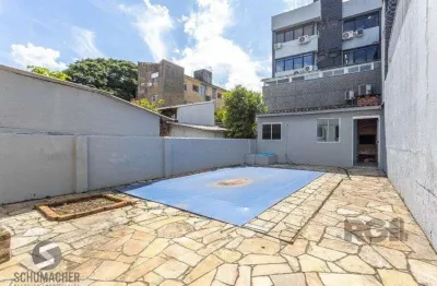 Casa com 2 quartos à venda na Avenida Mariland, 71, São João, Porto Alegre