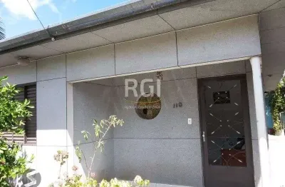 Terreno à venda na Rua Doutor Alberto Barbosa, 208, Vila Ipiranga, Porto Alegre