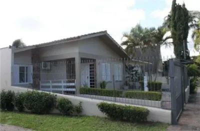 Casa para venda - 200m², 4 dormitórios, sendo 1 suites, 3 vagas - ipanema