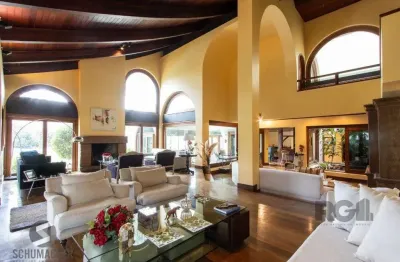 Casa para venda - 645m², 4 dormitórios, sendo 4 suites, 11 vagas - tristeza