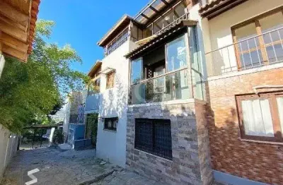 Casa condominio em porto alegre, no bairro ipanema, com 3 dormitório(s), e 3 banheiros, à venda.