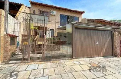 Casa em porto alegre, no bairro ipanema, com 4 dormitório(s), e 4 banheiros, à venda.