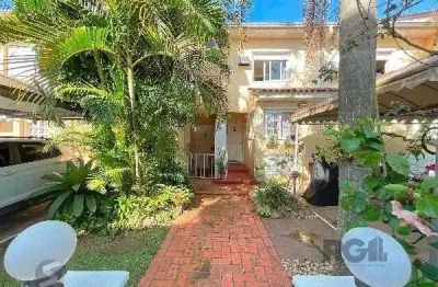 Casa condominio em porto alegre, no bairro tristeza, com 3 dormitório(s), e 3 banheiros, à venda.