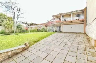 Casa em porto alegre, no bairro jardim isabel, com 4 dormitório(s), e 4 banheiros, à venda.