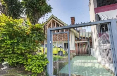 Casa com 3 quartos à venda na Rua Domingos José de Almeida, 289, Rio Branco, Porto Alegre