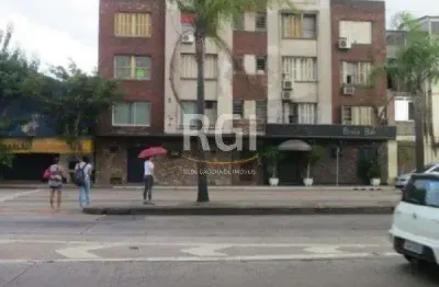 Loja mais um andar para venda - 104.8m², 0 dormitórios, floresta