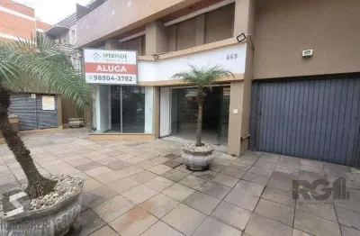 Loja a venda na rua félix da cunha, com 150m², moinhos de vento, entre a av cristóvão e rua marques do pombal, com amplo salão