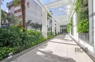 Sala comercial desocupada no edifício baltimore, bairro bom fim em porto alegre.