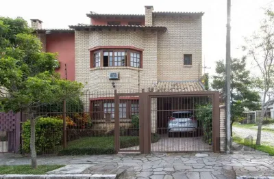 Casa para venda - 180.3m², 3 dormitórios, sendo 1 suites, 3 vagas - guarujá