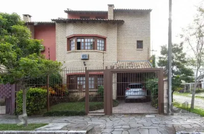 Casa para venda - 180.3m², 3 dormitórios, sendo 1 suites, 3 vagas - guarujá