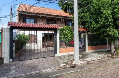 Casa com 5 quartos à venda na Rua Vinte e Um de Agosto, 217, Cavalhada, Porto Alegre