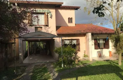 Casa para venda - 347m², 5 dormitórios, sendo 2 suites, 2 vagas - tristeza