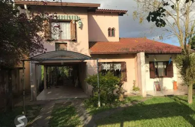 Casa para venda - 347m², 5 dormitórios, sendo 2 suites, 2 vagas - tristeza