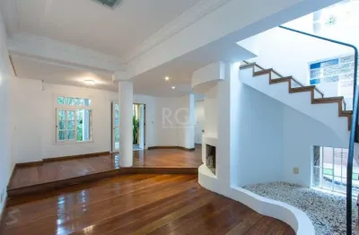 Sobrado com 300m² à venda, 3 quartos, 1 suite, 2 vagas - bairro espírito santo