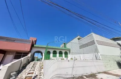 Casa com 3 quartos à venda na Travessa Nova Trento, 491, Tristeza, Porto Alegre