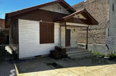 Casa com 2 quartos à venda na Estrada Vila Maria, 132, Cavalhada, Porto Alegre