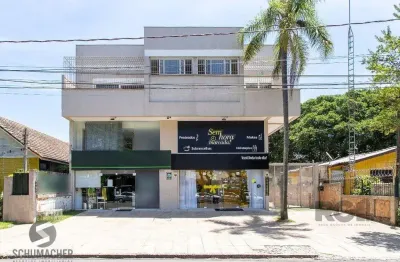 Apartamento com uma cobertura horizontal com 329,10 m² privativos com suíte