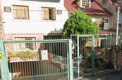 Ótima casa com 3 dormitórios, no bairro ipanema, zona sul de porto alegre, rs.