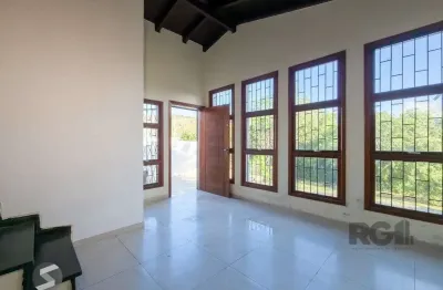 Casa com 3 quartos, suite, pátio - bairro espírito santo - potro alegre (rs)