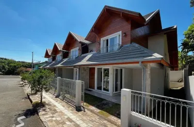 Casa com 2 quartos à venda na Rua Canoas, 170, Pousada da Neve, Nova Petrópolis