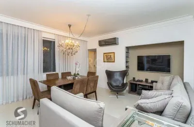 Apartamento no centro - 2 dormitórios - reformado e mobiliado