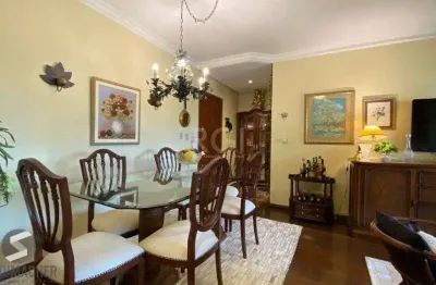 Apto semi mobiliado no centro de gramado, com lareira , sacada , churrasqueira