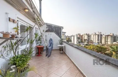 Cobertura no bairro tristeza de 2 dormitórios e vaga desocupada