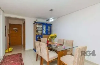 Apartamento com 3 dormitórios sendo 1 suíte à venda, 108 m²