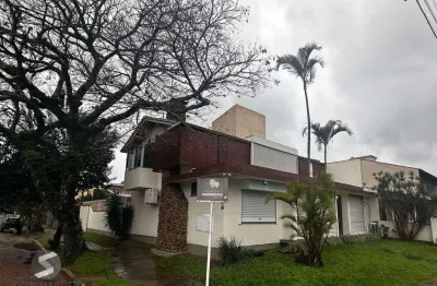 Casa com 3 quartos à venda na Avenida Saul Nonnenmacher, 381, Ipanema, Porto Alegre