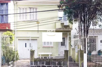 Casa com 3 quartos à venda na Rua Zamenhoff, 184, São João, Porto Alegre