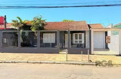 Casa com 3 quartos à venda na Rua das Araucárias, 1401, Harmonia, Canoas