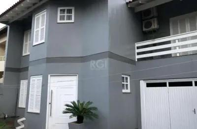 Casa 210m², 3 dormitórios, sendo 1 suites, 2 vagas - mario quintana, porto alegre/rs