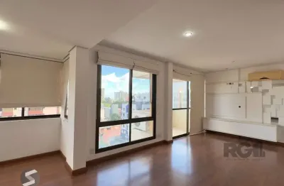 Maravilhosa cobertura com vista definida e muita claridade no menino deus