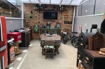 Casa com 3 dormitórios 2 suítes, área gourmet, vaga de estacionamento, guarujá, porto alegre rs