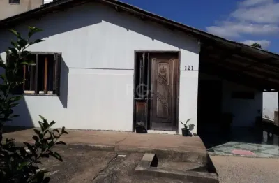 Casa com 3 dormitórios no bairro santa teresa em são leopoldo