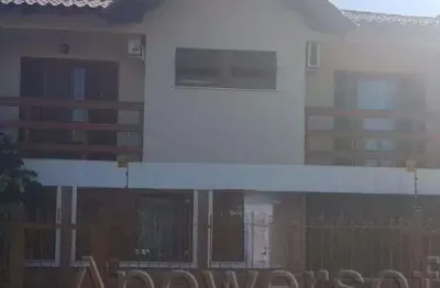 Casa com 4 quartos à venda na Rua Gregório da Fonseca, 467, Nonoai, Porto Alegre