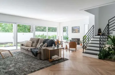 Casa em condomínio fechado com 3 quartos à venda na Rua Doutor Ney de Castilhos Ferreira, 355, Pedra Redonda, Porto Alegre