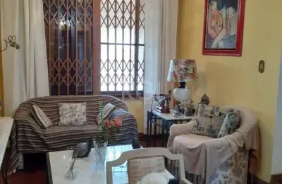 Casa 3 dormitórios, 2 suítes, 4 vagas, 257,52 m² de área privativa, no bairro ipanema