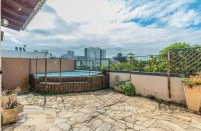 Ampla cobertura de 181m² com 2 quartos, suíte e 2 vagas no bairro são joão!