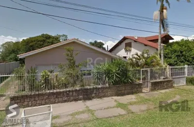 Excelente casa em belém novo na rua eustáquio inácio da silveira próximo ao colégio glicério alves. casa grande com 3 quartos, escritório