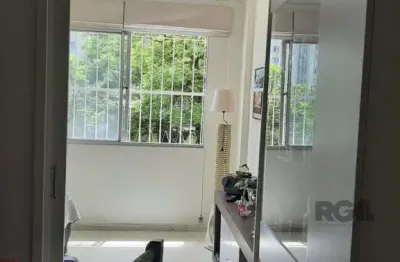 Apartamento com 2 quartos à venda na Avenida Ipiranga, 3436, Partenon, Porto Alegre