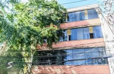 Apartamento com 03 dormitórios no bairro rio branco de porto alegre