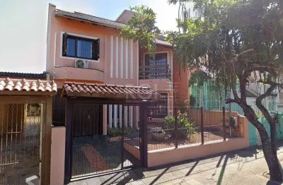 Casa para venda - 316m², 3 dormitórios, sendo 1 suites, 2 vagas - cavalhada
