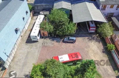 Vendo com exclusividade, 50m da puc, terreno com 960 m2, 30,00m x 32,00m