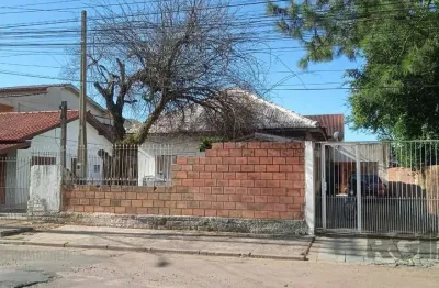 Casa 3 dormitórios, vagas de garagem, bairro vila cachoeirinha