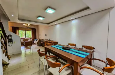 Casa em condomínio fechado, 5 dormitórios, bairro teresópolis