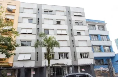 Apartamento reformado, 2 quartos, elevador - centro histórico