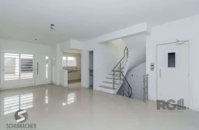 Excelente casa em condomínio de 251m² com 3 suítes e elevador!