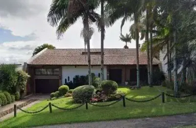 Casa em porto alegre, no bairro vila assunção, com 3 dormitório(s), à venda.