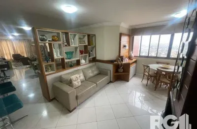 Apartamento com 3 dormitórios, 1 suíte, lavabo, 2 vagas cobertas, semimobiliado, churrasqueira e lareira.
